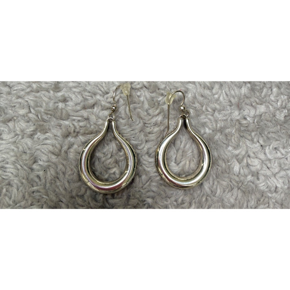 Brighton Pretty Tough Arch French Wire Earrings Silver NWOT - Picture 2 of 4